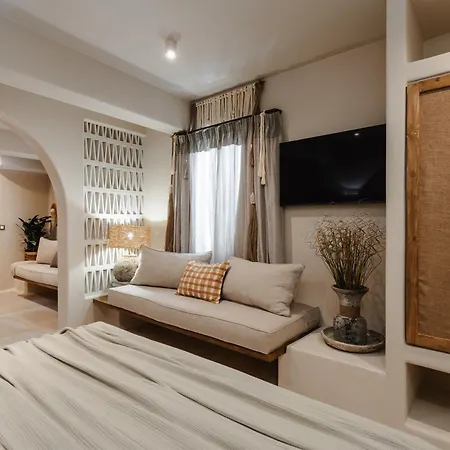 Chic Elysium * Naxos City