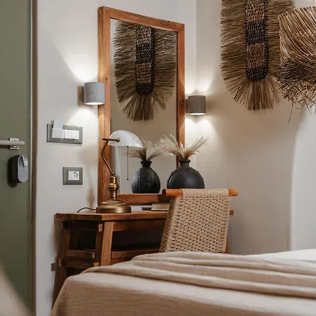 Chic Elysium * Naxos City